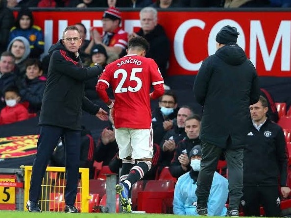 bi-sancho-da-xoay-sau-khi-roi-mu-hlv-ten-hag-chinh-thuc-len-tieng