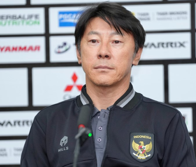 hlv-shin-khiem-ton-bat-ngo-cho-rang-doi-nha-gap-may-nen-thang-dt-viet-nam5